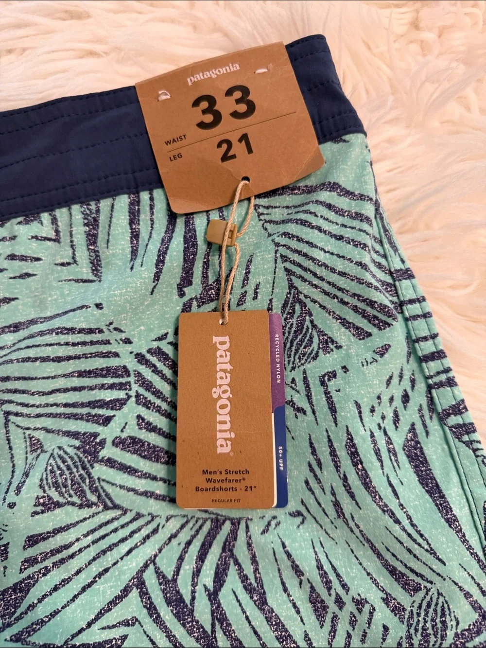 Patagonia Men’s Teal Leaf-Print Swim Shorts with Navy Waistband size 33